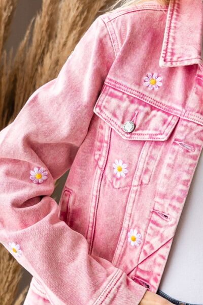 Veveret Daisy Print Button Up Denim Jacket